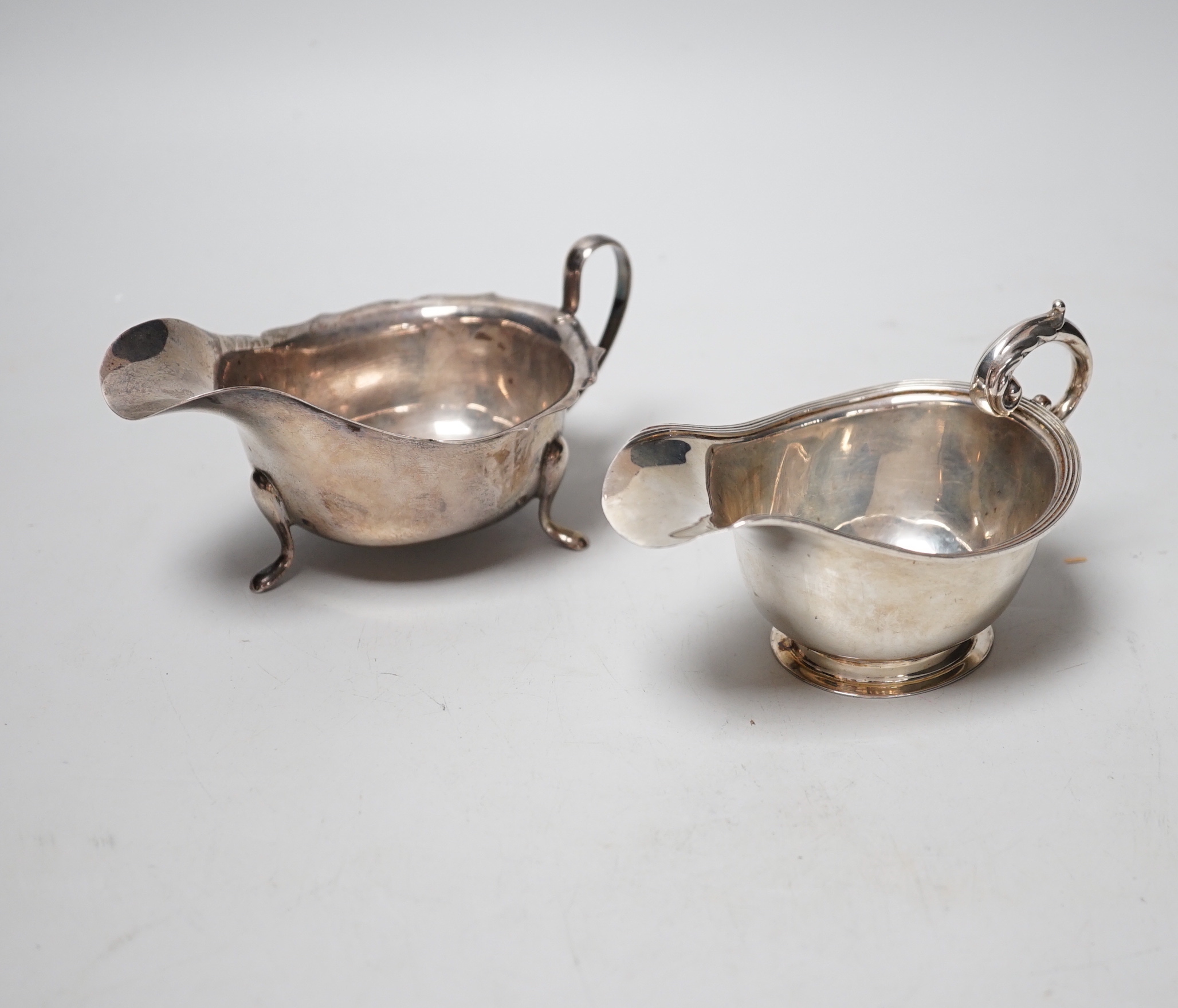 Two George V silver sauceboats, 5.7oz.